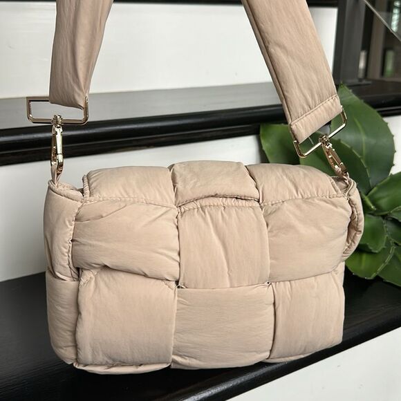New puffer crossbody shoulder handbag purse neutral designer-look tan gold-tone - Picture 1 of 14